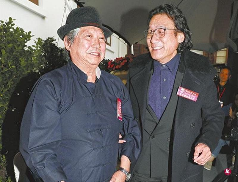 梁家辉（右）赞洪金宝愿意提携新人。（互联网）