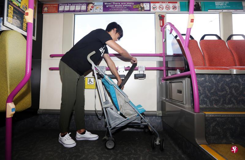 到2020年，所有巴士都将安装婴儿车固定装置。（档案照片）