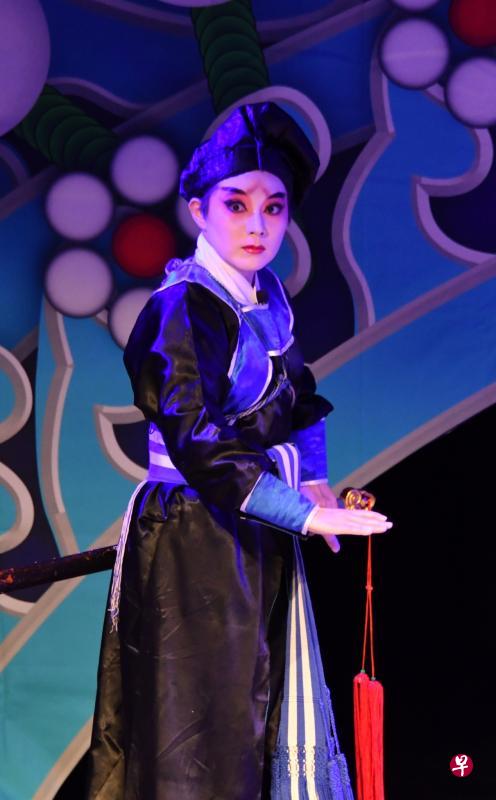 洪凤旻在昆曲《林冲夜奔》中反串林冲。（传统艺术中心提供）
