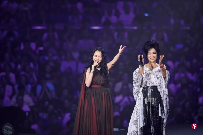 潘越云（左）、齐豫两位天籁美声相互衬托。（互联网）