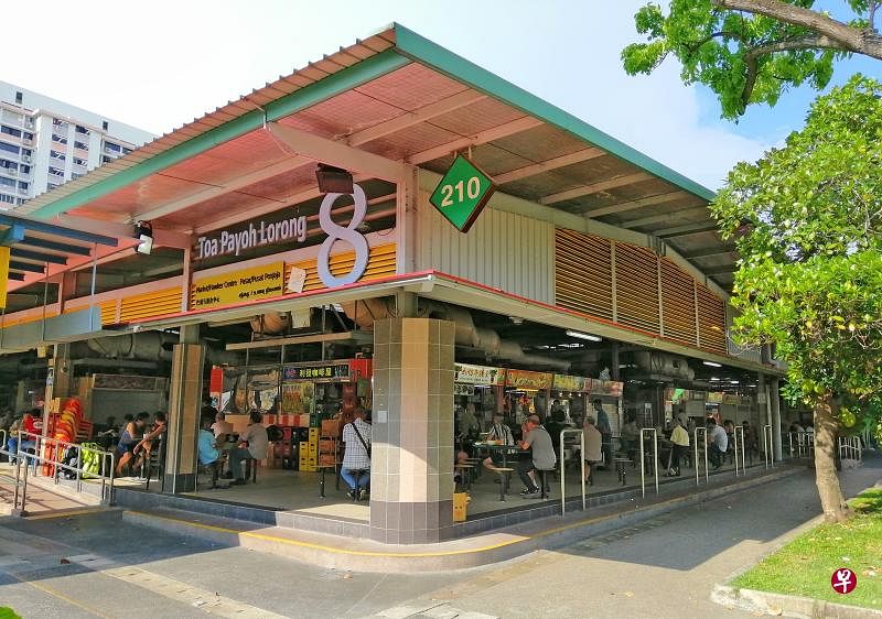 大巴窑8巷巴刹和熟食中心有超过150个摊位。（林佳敏 摄）