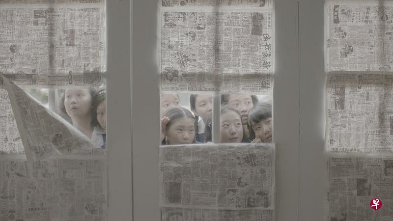 本地导演邓宝翠配合母校圣尼各拉女校85周年校庆，拍摄《从维多利亚街到宏茂桥》纪录片。（档案照片）