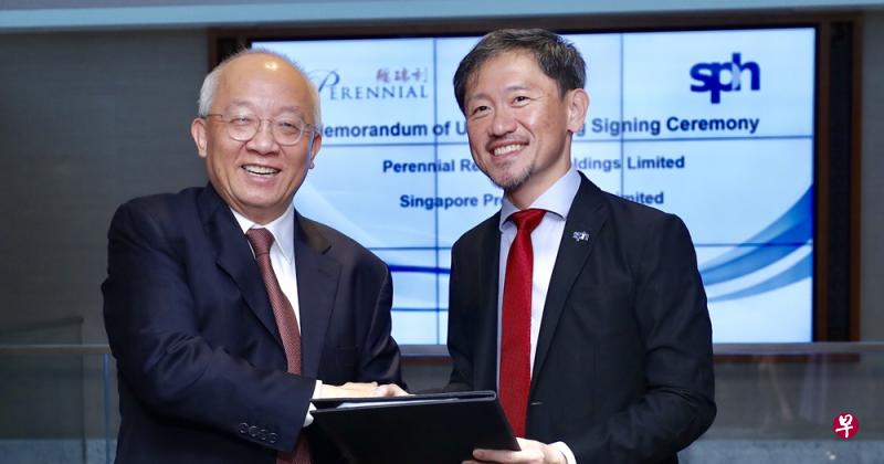 新加坡报业控股副执行长陈康威（右）和鹏瑞利首席执行官潘锡源昨天签署谅解备忘录，结合两家集团的优势为各自的受众与顾客提供最佳体验。（陈来福摄）