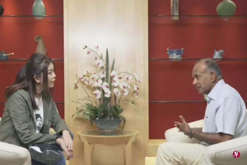 阿莲敢敢问，尚穆根轻松答，两人一来一往的过招拆招让人看得过瘾。（视频截图）
