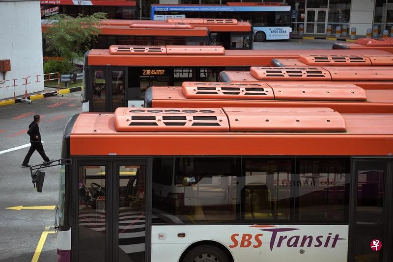 为让巴士穿行更顺畅，部分道路日后或只允许公共巴士行驶，缩短乘客的乘车时间。（档案照）