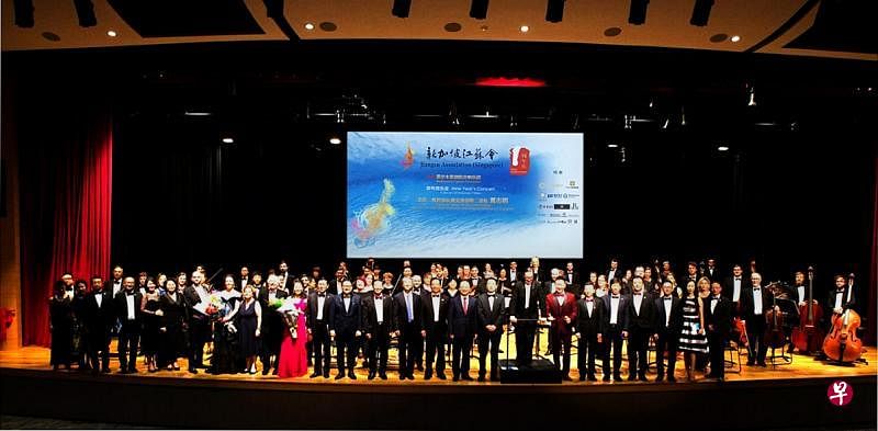 江苏会庆祝成立一周年，特地邀请澳大利亚墨尔本歌剧院80人交响乐团到新加坡，在华族文化中心呈献两场演出。（江苏会提供）