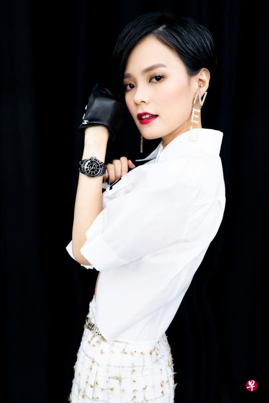 热爱唱歌的胡佳嬑之前参演过本地新谣电影。（图片：胡佳嬑提供）