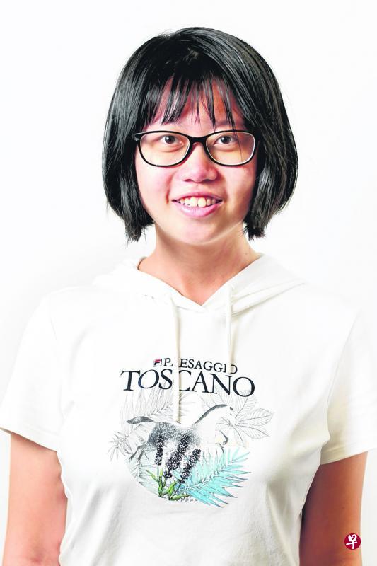 正方一辩王欣嵘（莱佛士女中中三）