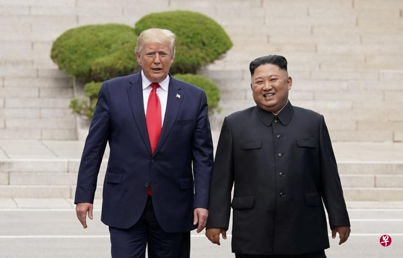 特朗普（左）相信，朝鲜领袖金正恩不会令他失望。（路透社）