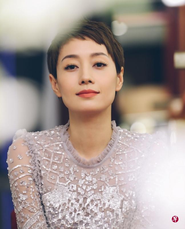 马伊琍和女儿被网民发现在新加坡现身。 （互联网）