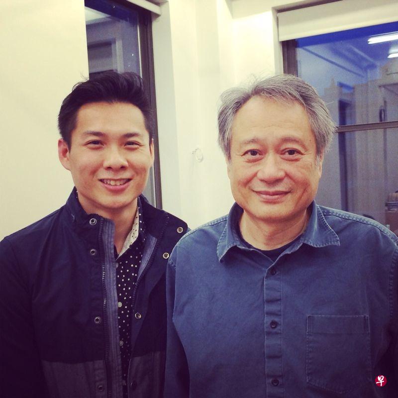 李安（右）主导的金马50，大胆提拔当时默默无闻的本地新导演陈哲艺。（档案照）