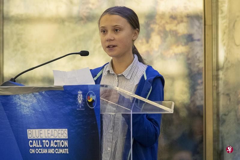 年轻女性，包括最近的少女通贝里（Greta Thunberg），已成为绿色政治领袖，也不应该让我们感到惊奇。因此，女性正在填补公共生活中男性勇气的衰落，而这让许多男性深感不安。（美联社）