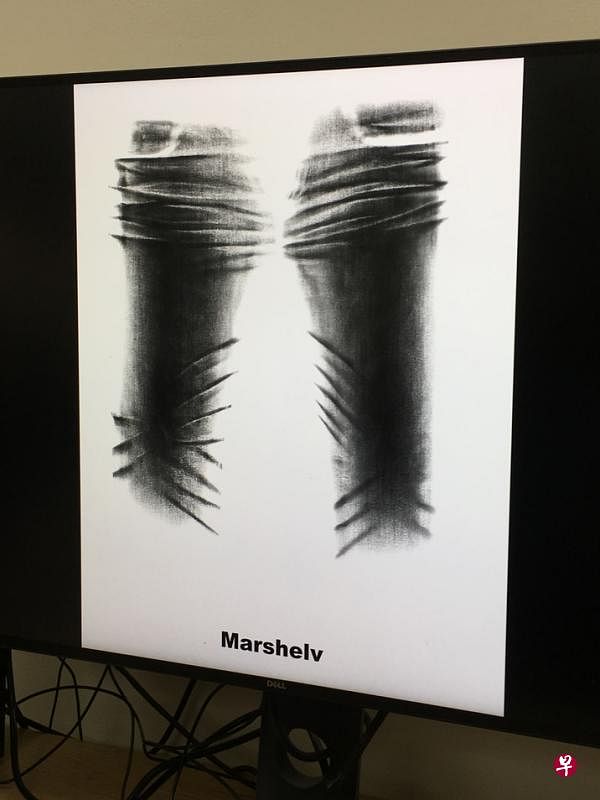 “牛仔裤创新中心”请牛仔裤图纹达人，专为各家品牌设计细致的条纹、猫须纹等。（Fast Retailing提供）