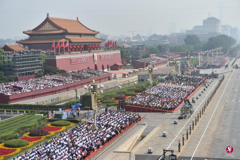 庆祝中国成立70周年大会在北京天安门广场举行。（新华社）