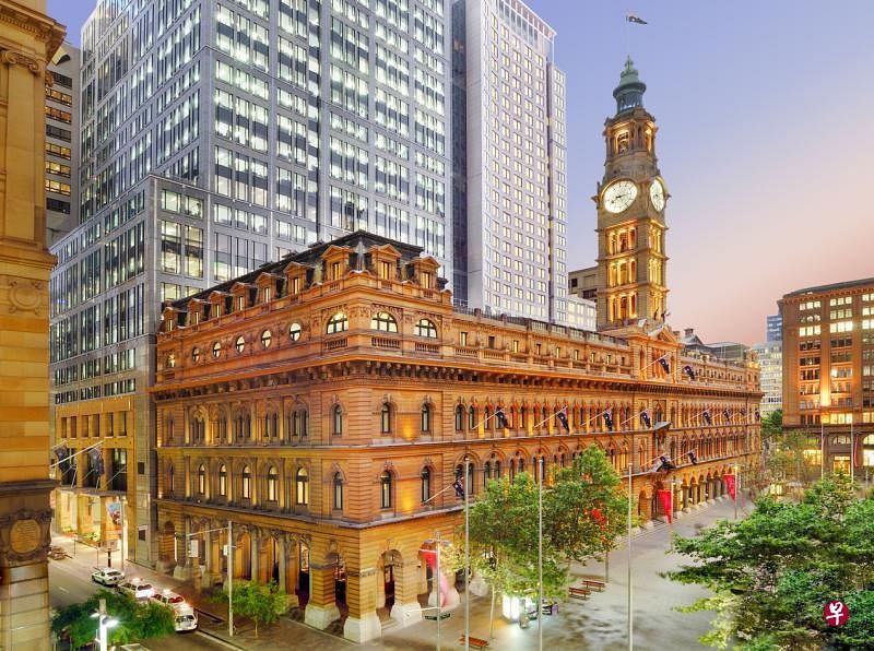 悉尼富丽敦酒店的前身是悉尼邮政总局，建筑散发着迷人的传统古韵。（酒店提供）