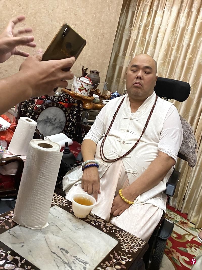 传文法师的父亲今早逝世。（档案照）