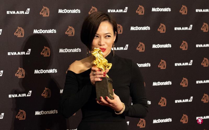 杨雁雁夺金马奖最佳女主角。（黄顺杰摄）