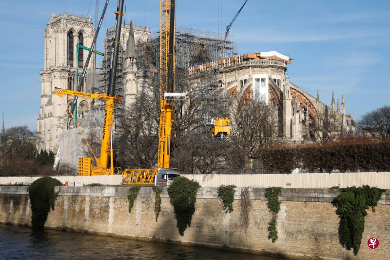 圣母院今年4月发生大火，维修及重建工作仍在进行中。（路透社） 
