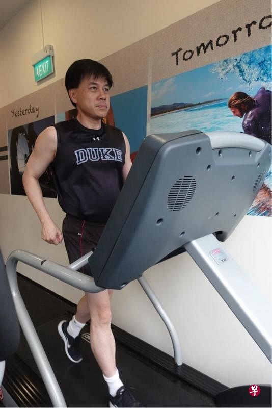 陈淮沁医生喜欢跑步，言传身教，国立大学心脏中心有一批医生也受他影响，经常一起跑步，已形成中心的一种运动文化。（受访者提供）
