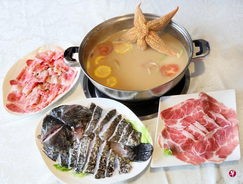 新鲜的鱼片、肉类涮火锅，健康又美味。（档案照）