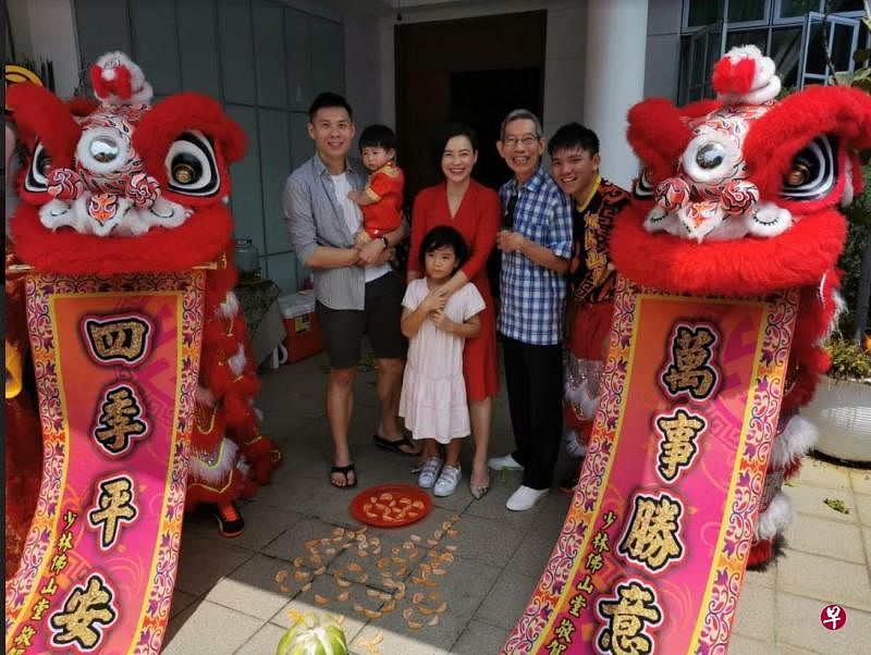 许家乐上门舞狮舞龙。