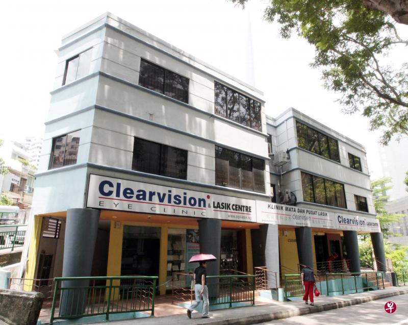 被告案发时在乌节路一带的眼科诊所Clearvision Eye Clinic任职。（档案照） 