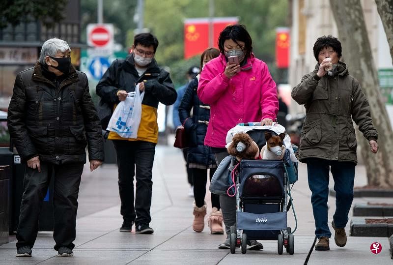 中国作为世界第二大经济体，日益国际化，却一直以来没有相关的永久居留制度。（法新社）