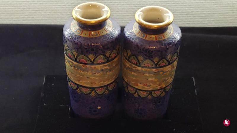 一叶爱用的萨摩七宝烧小花瓶。（陈芳摄）