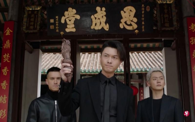 王浩信（中）的《反黑路人甲》是原创剧中最受看好的一部。（互联网）