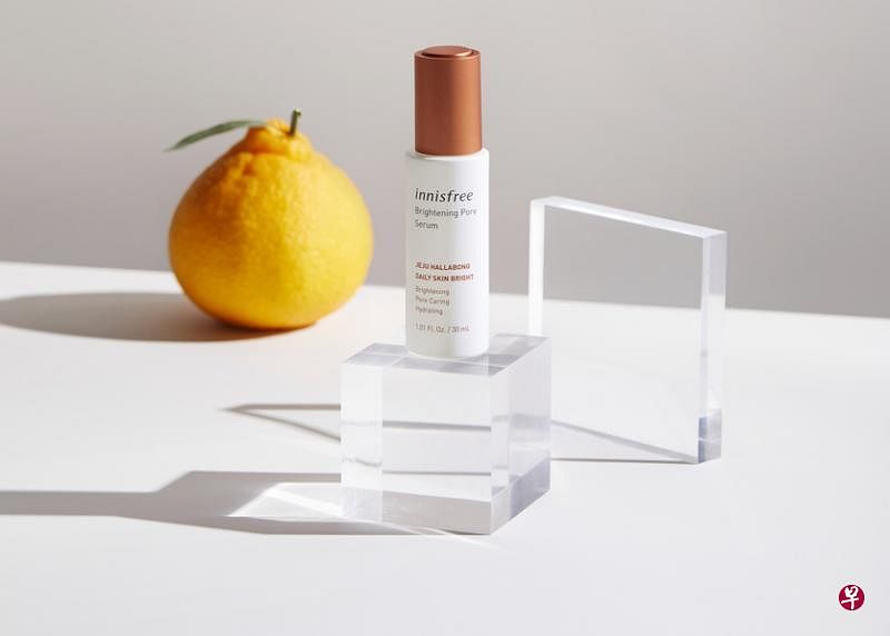 带有橘香的innisfree Brightening Pore Serum。（品牌提供）