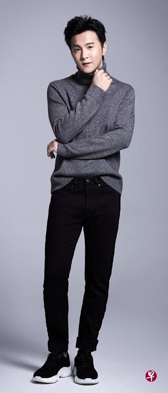 方伟杰入行九年，觉得自己随着年龄增长，心态也变了，不再那么着急。（星艺经纪提供）