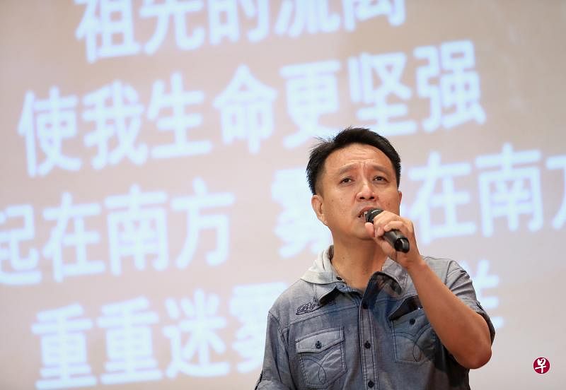 弹唱人制作室节目总监蔡忆仁鼓励学生积极参与“新空下”全国学生新谣创作比赛，让自己的佳作能在更大的舞台上绽放光芒。（档案照片）