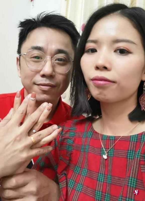 小彬彬与越南女友小英已办理登记。（互联网）