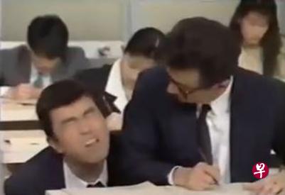 “憨豆先生”和志村健都曾表演考试作弊的短剧。（互联网）