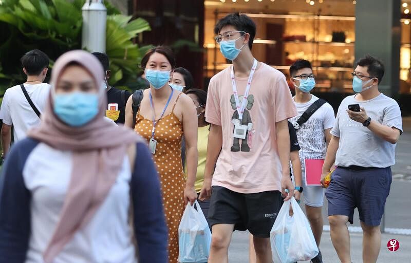 社会每一员都要努力调整自己，做好改变的准备。（档案照片）