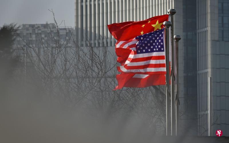 全美爆发抗议示威，中国舆论连日来持续抨击美国“双重标准”。不过受访学者观察，中国官方至今对此保持克制。（法新社档案照）