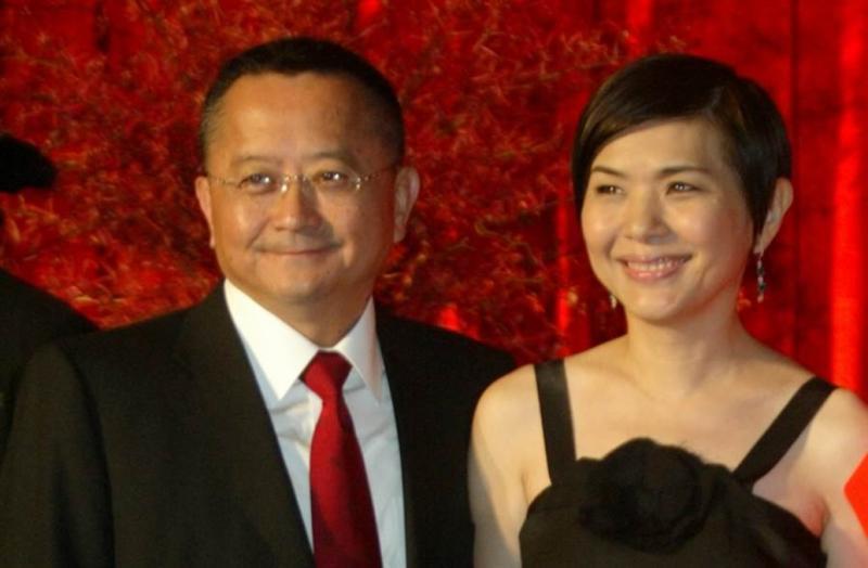 张清芳（右）与宋学仁15年婚姻情灭，离婚消息震惊各界。（互联网）