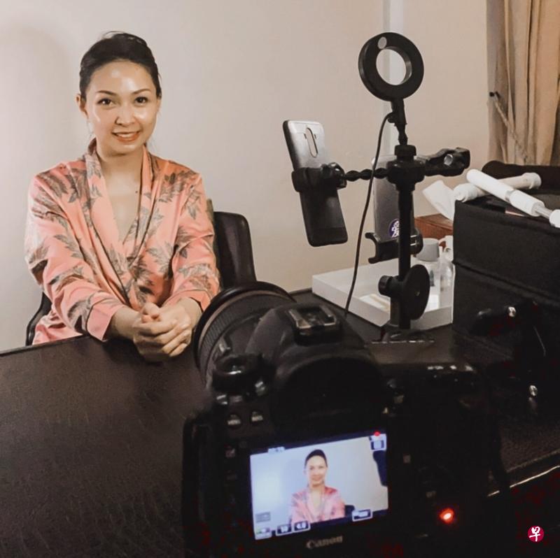 MTM美容产品公司董事经理郭睿婷通过直播发现新的商机。（受访者提供）