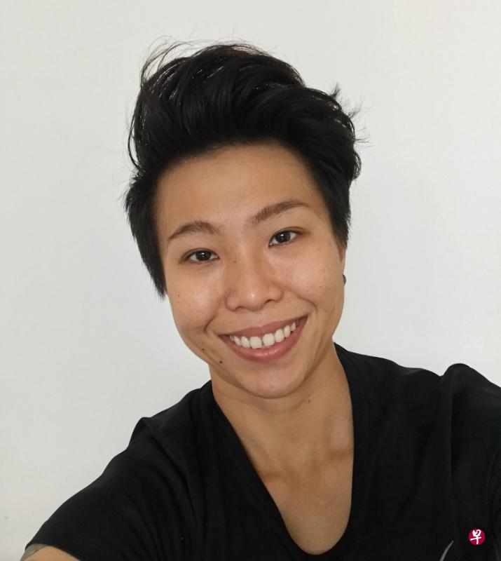 Artify Studio画室创办人郑慧洁，构想出“艺群”抗疫配套，让老年人在家绘画，排遣寂寞。