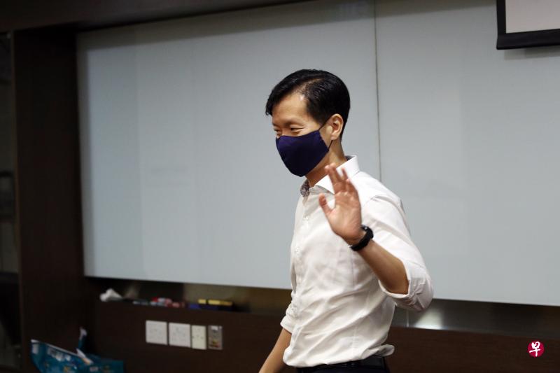 人民行动党准候选人林绍权遭网络起底，为避免竞选焦点转移，27日宣布退选。（档案照）