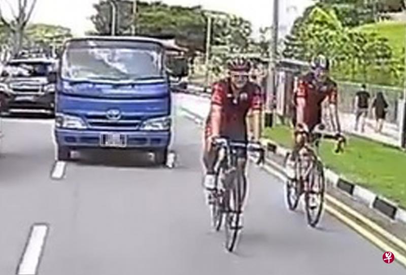 这起罗厘与脚踏车争道纠纷于前年12月22日，发生在巴西立3通道和巴西立坡交界处。（档案照片）