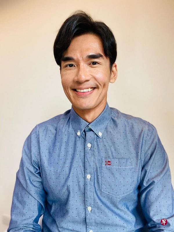 杨一展演警察，有许多动作戏。