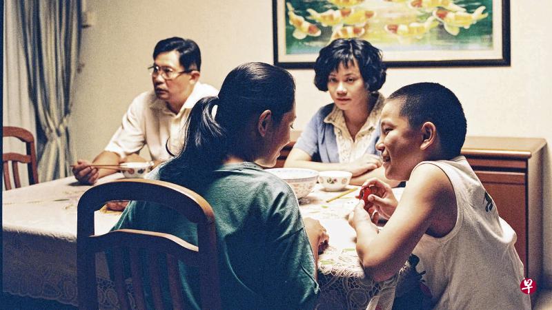 《爸妈不在家》折射出金融风暴下1990年代新加坡社会缩影。（受访者提供）