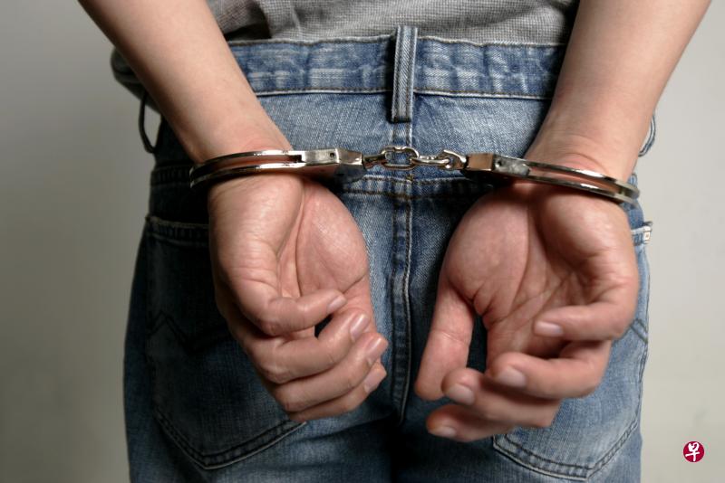 17名男子因涉及非法下注和远程赌博活动而遭警方逮捕。（海峡时报档案示意图） 