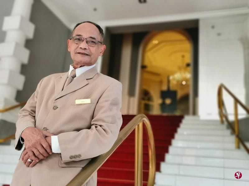 73岁的Jalil在良木园工作了56年，是酒店最年长员工。（陈爱薇摄）