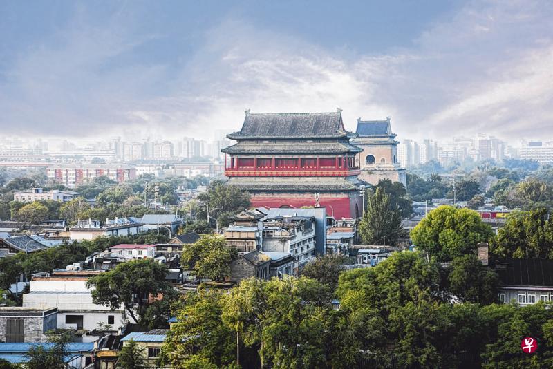 图为北京鼓楼景观。冠病暴发后，北京城市规划部门迅速反应，及时组织力量开展工作，现正在编制城市防疫规划。（iStock图） 