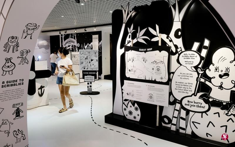 “插图镇”展览通过漫画鼓励公众互动讨论，加强人们对霸凌的认识。（曾坤顺摄）