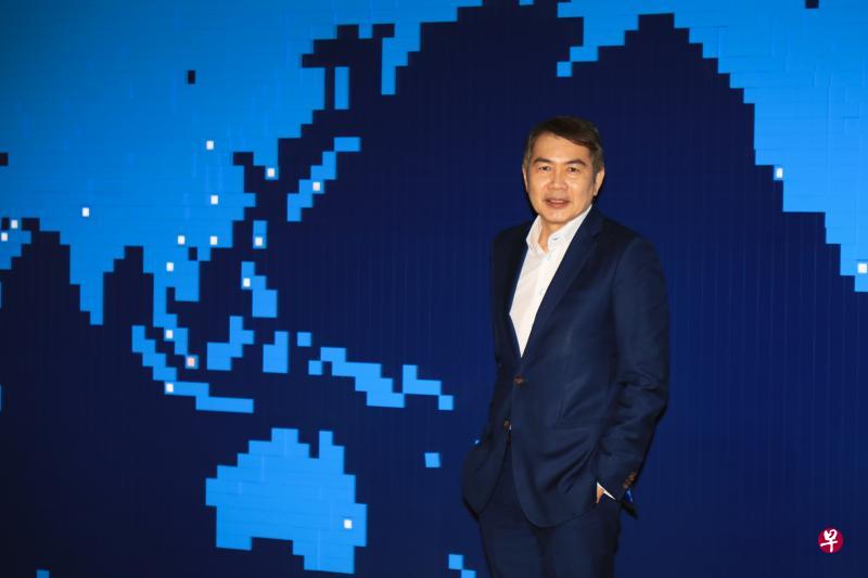 新加坡工商联合总会主席林明彦表示，企业必须正视新加坡市场很小的既定事实。若要实现增长抱负，它们就须走向国际。（林国明摄）