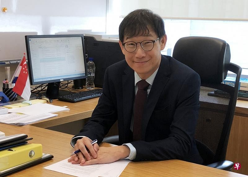 新加坡国立大学高级副教务长（学术事务）方国光教授明年2月正式加入新加坡科技设计大学，出任新科大的教务长。（新科大提供）