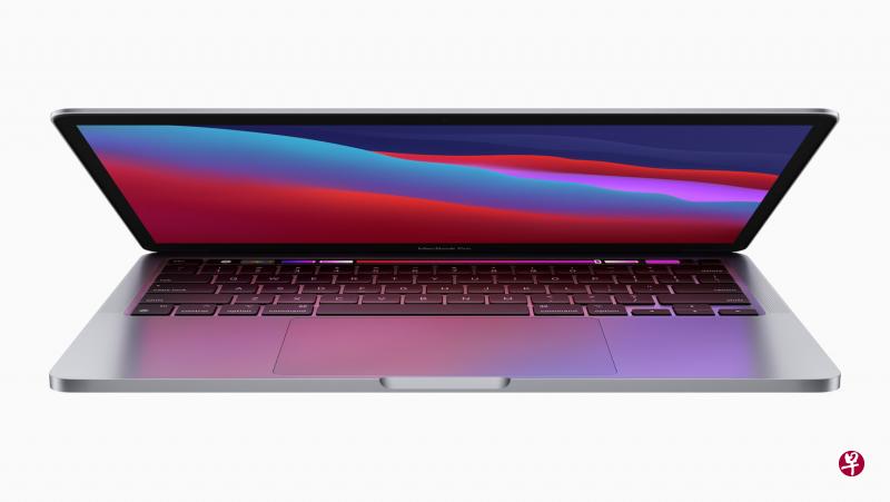 MacBook Pro在自家研发M1芯片的加持下，速度和电池续航表现让人惊艳。